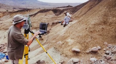 Arch&auml;ologische Ausgrabungen an der Fundstelle Jojosi 6 im Jahr 2024